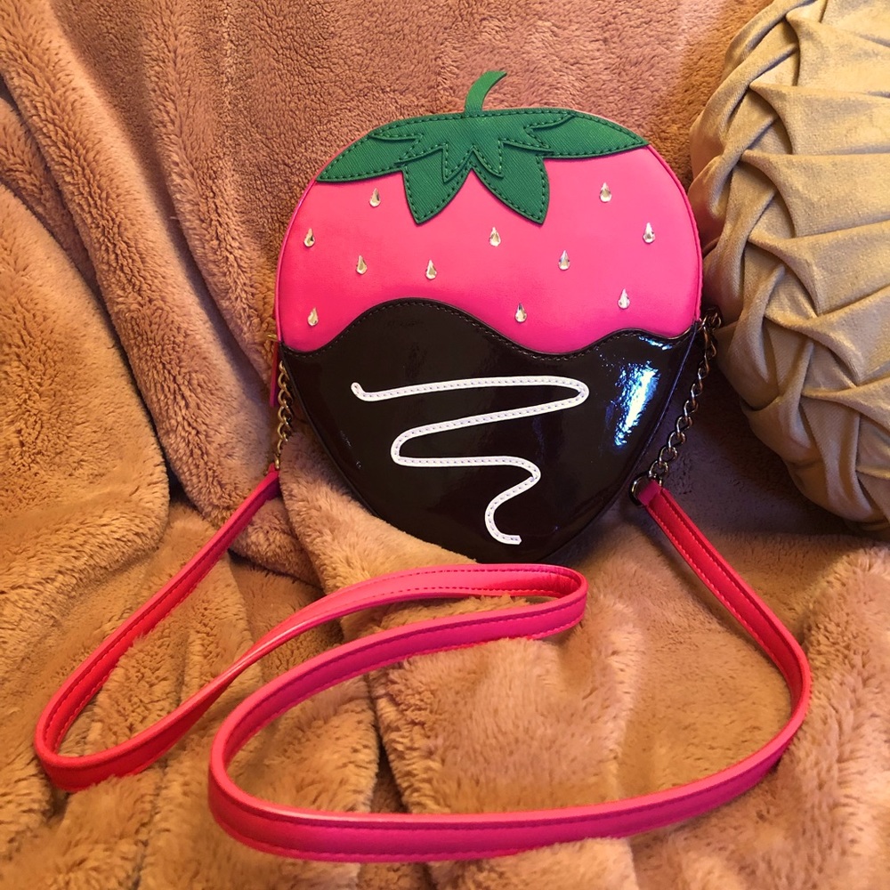 Kate Spade strawberry crossbody